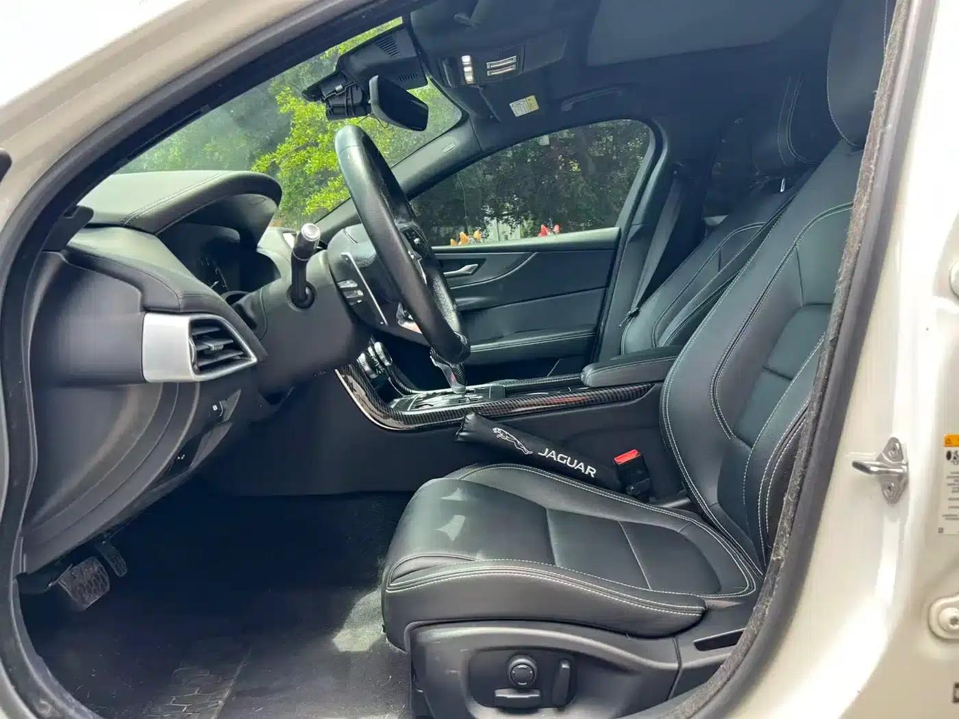 Jaguar XEL 2020 2.0T 200PS R-DYNAMIC S Progressive Sport Edition — миниатюра 4