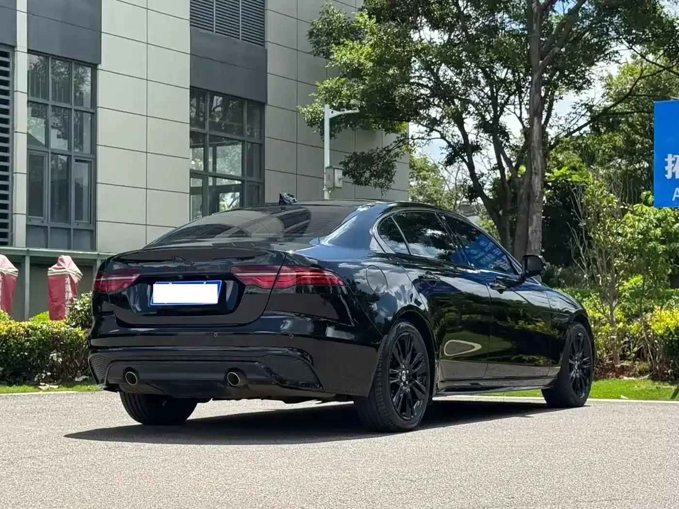 Jaguar XEL 2025 2.0T 250PS R-DYNAMIC 90th Anniversary Edition — миниатюра 9