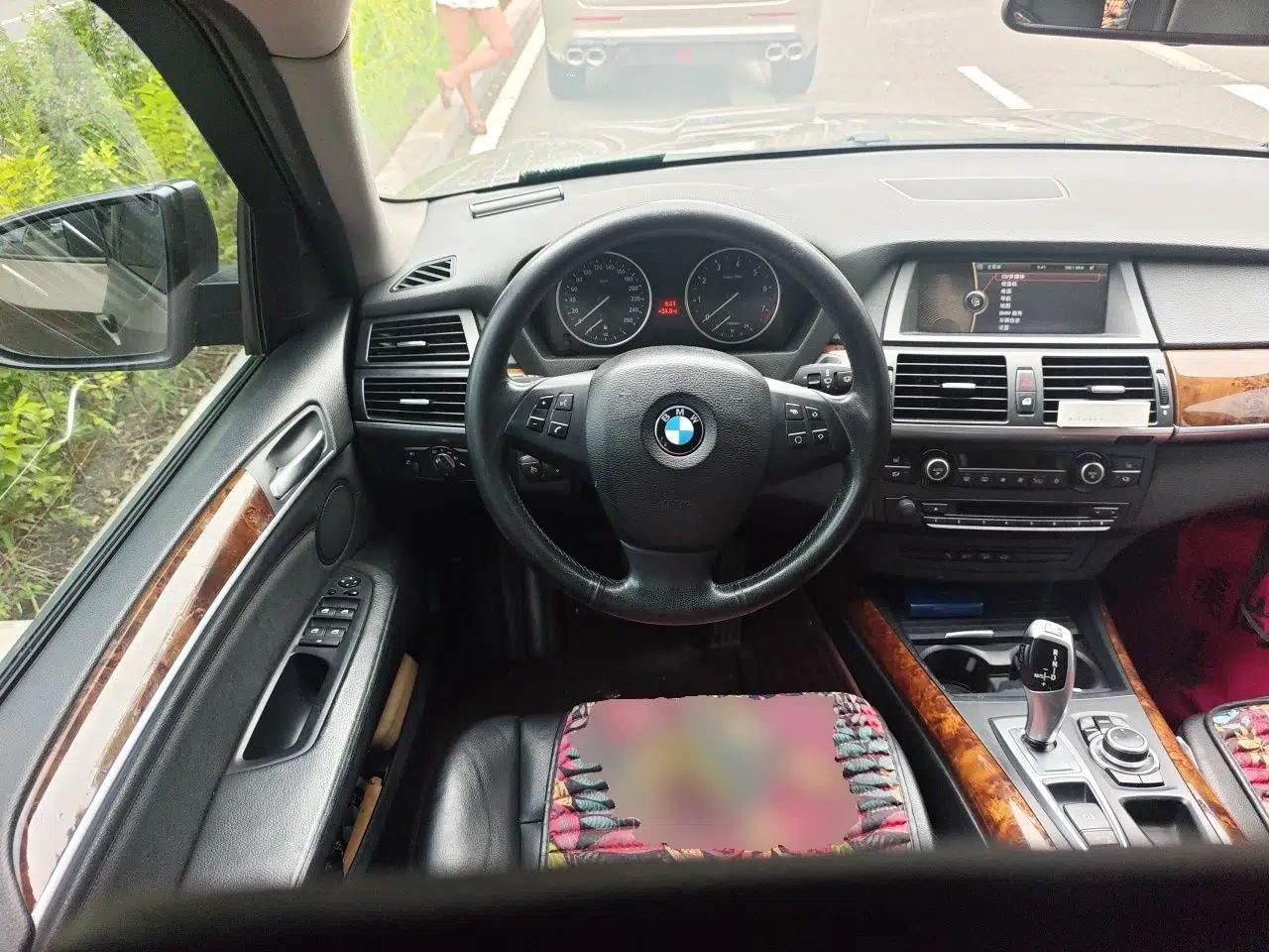 BMW X5 2011 xDrive35i Leading Model — миниатюра 10