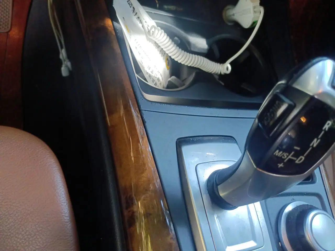BMW X5 2009 xDrive30i Leading Model — миниатюра 14