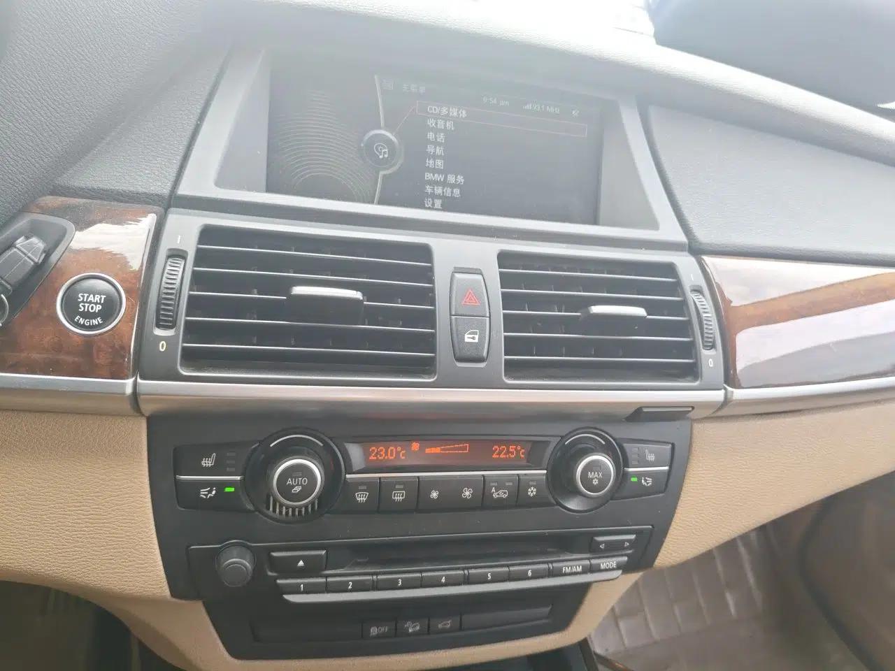 BMW X5 2012 xDrive35i US specification — миниатюра 13