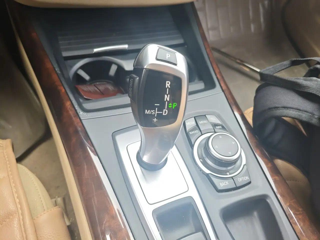BMW X5 2012 xDrive35i US specification — миниатюра 14