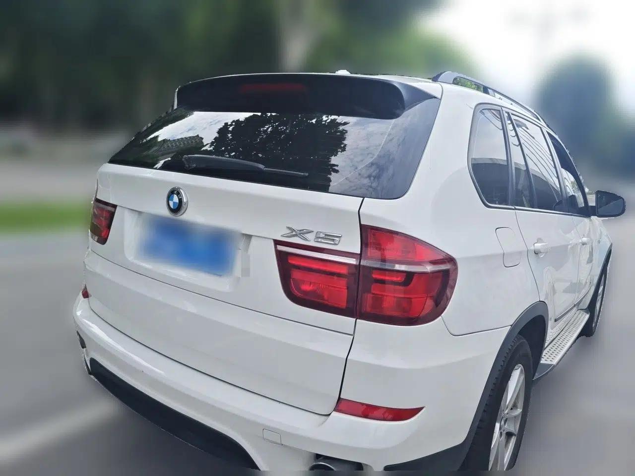 BMW X5 2012 xDrive35i US specification — миниатюра 6