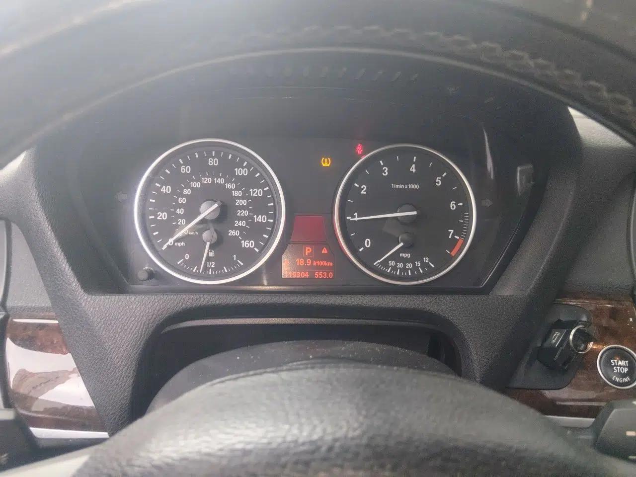 BMW X5 2011 xDrive35i Leading Model — миниатюра 11