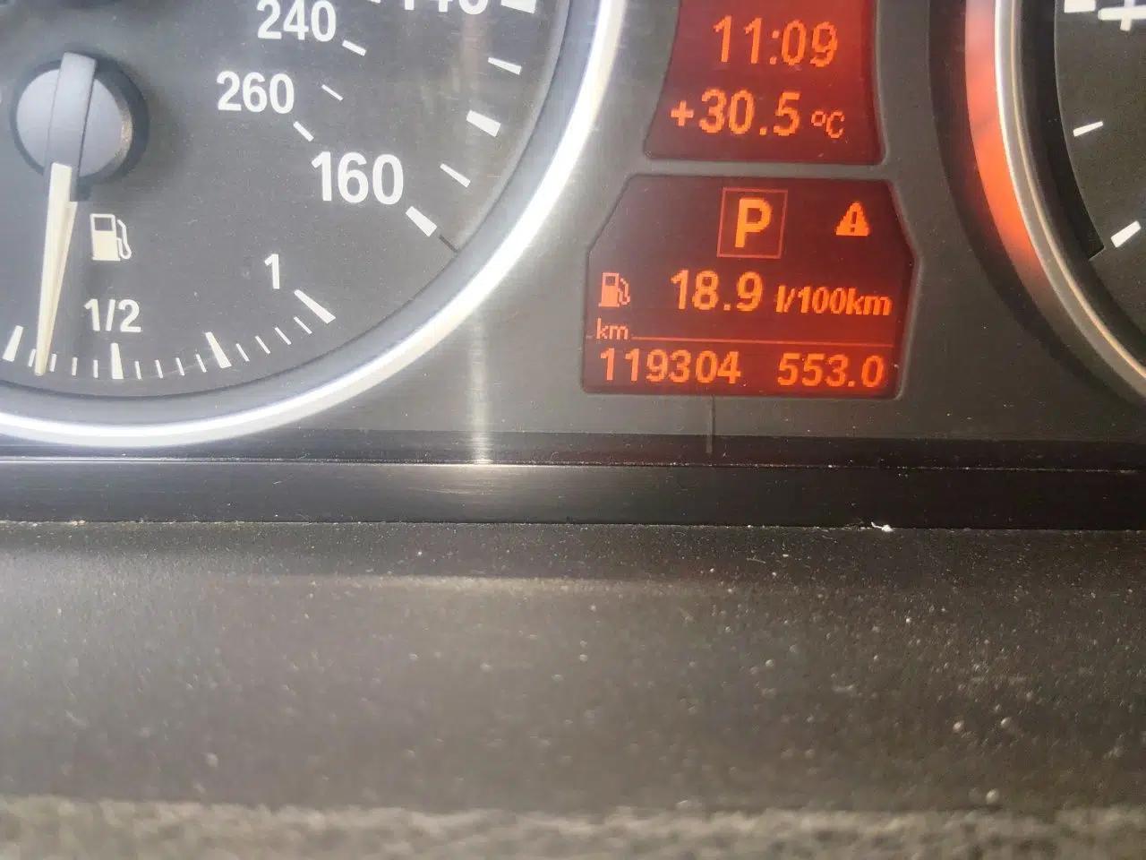 BMW X5 2011 xDrive35i Leading Model — миниатюра 12
