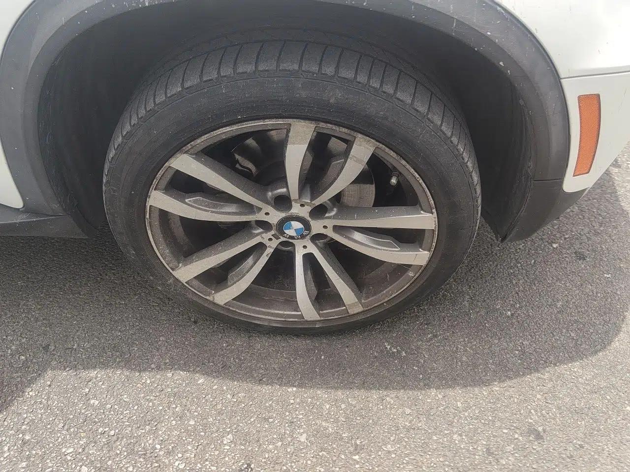 BMW X5 2011 xDrive35i Leading Model — миниатюра 8