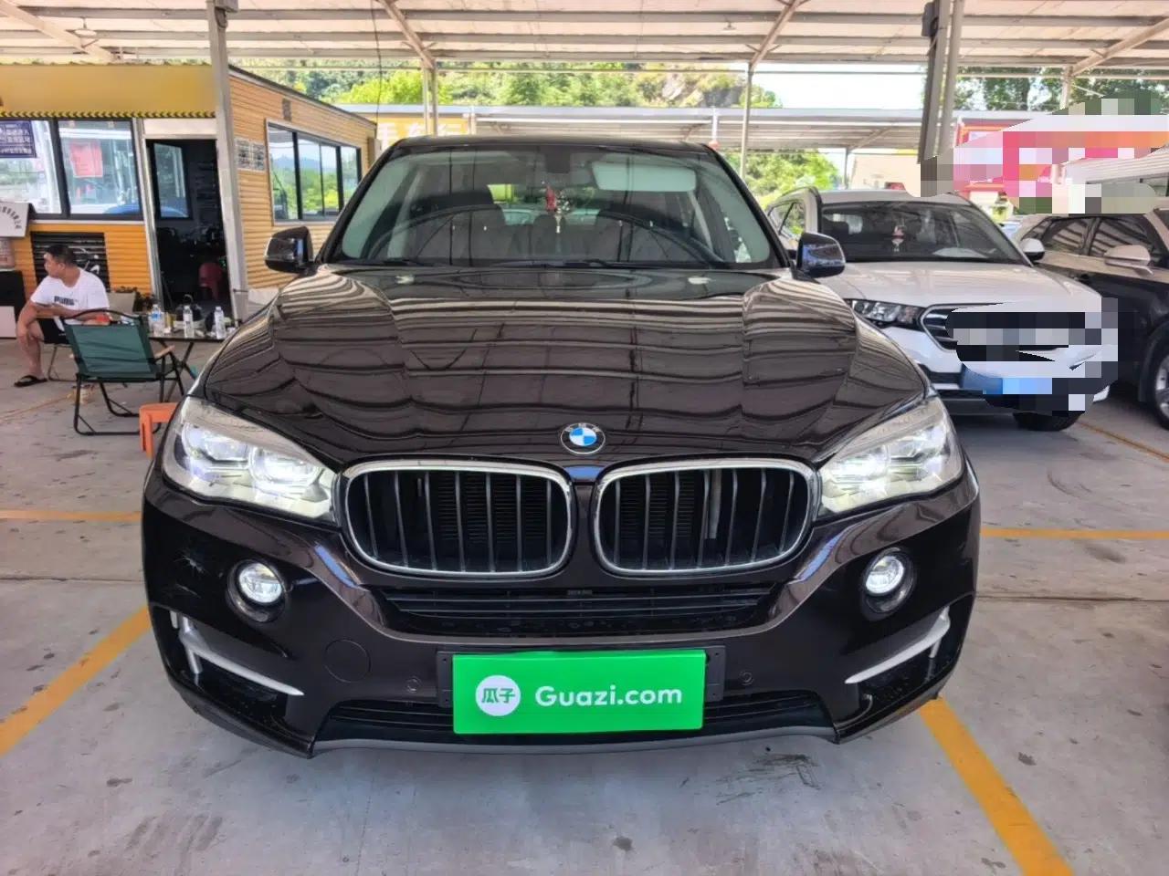 BMW X5 2014 xDrive35i U.S. specification — миниатюра 2