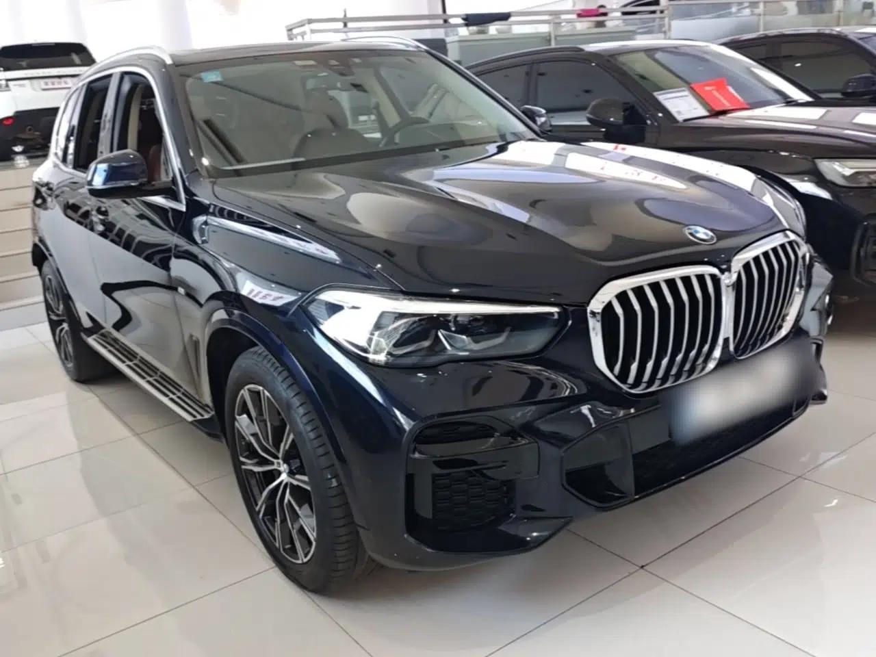 BMW X5 2022 xDrive30i M Sport Package — миниатюра 3