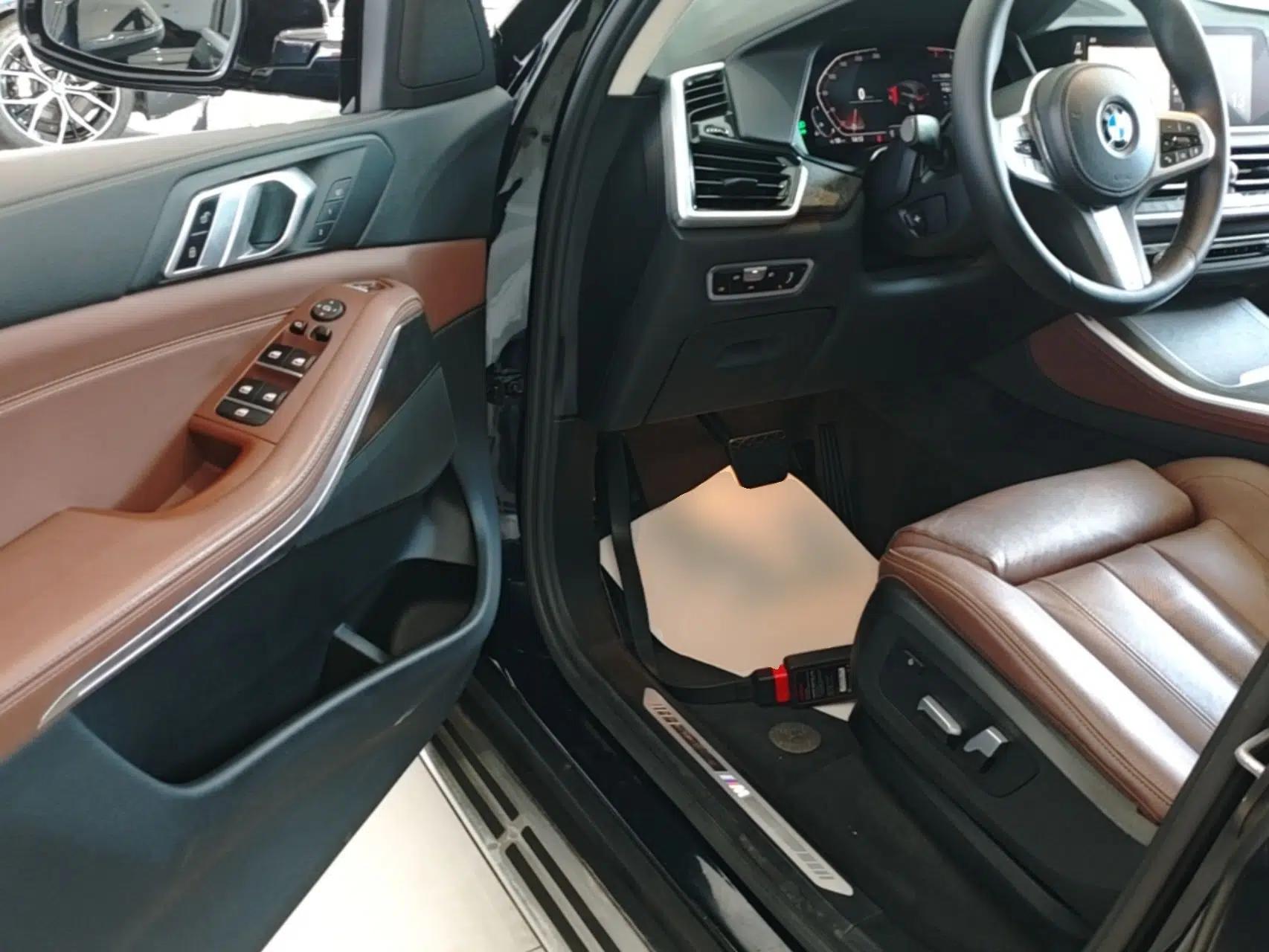 BMW X5 2022 xDrive30i M Sport Package — миниатюра 23