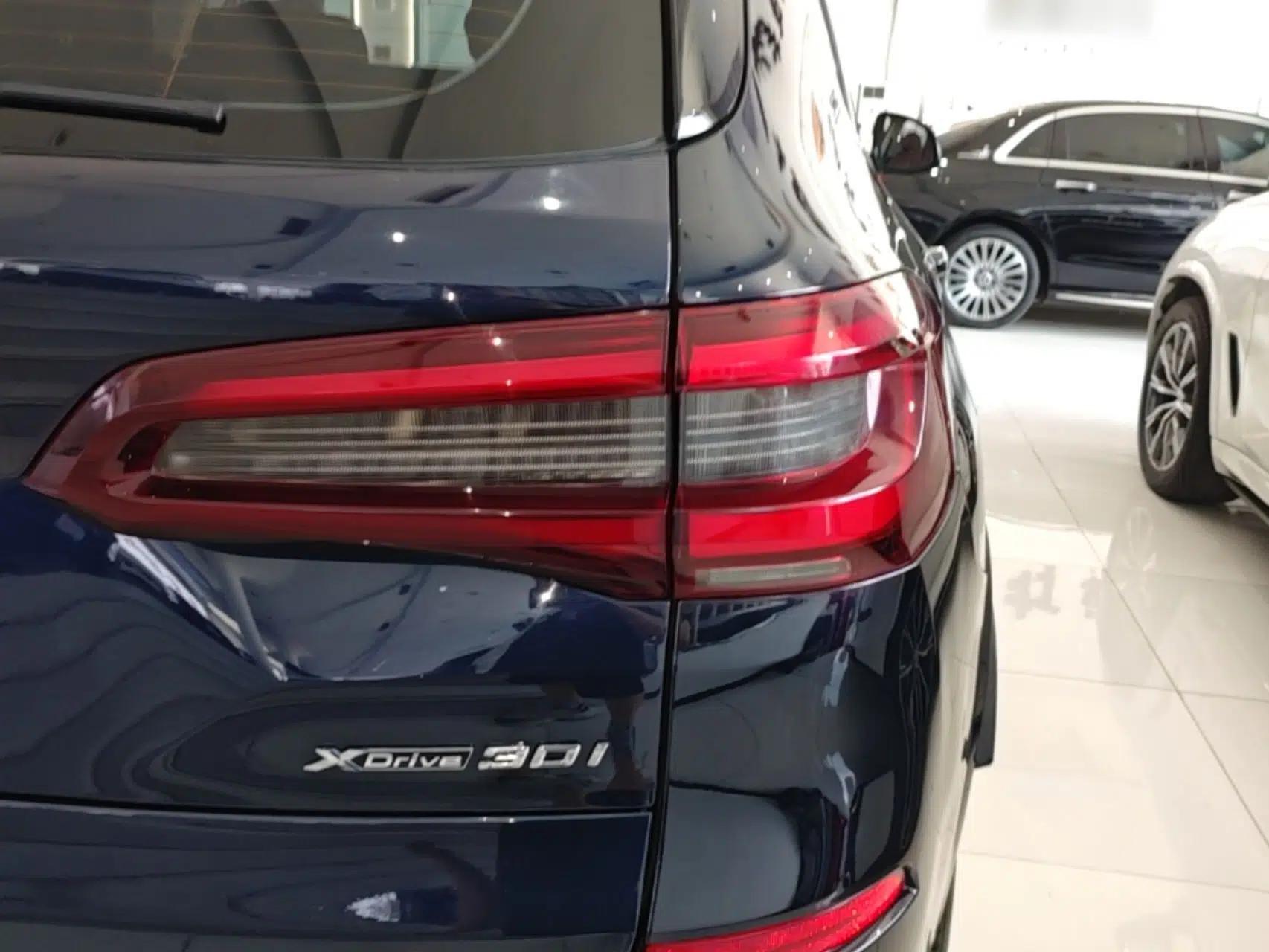 BMW X5 2022 xDrive30i M Sport Package — миниатюра 9