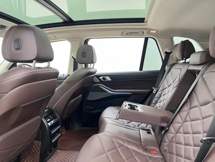 BMW X5 2022 Restyled xDrive 30Li Luxury Version M Sport Package — миниатюра 23