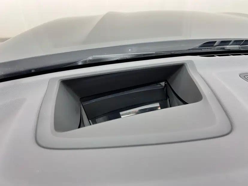 BMW X5 2022 Restyled xDrive 30Li Luxury Version M Sport Package — миниатюра 24