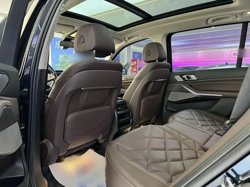BMW X5 2022 Restyled xDrive 30Li Luxury Version M Sport Package — миниатюра 10