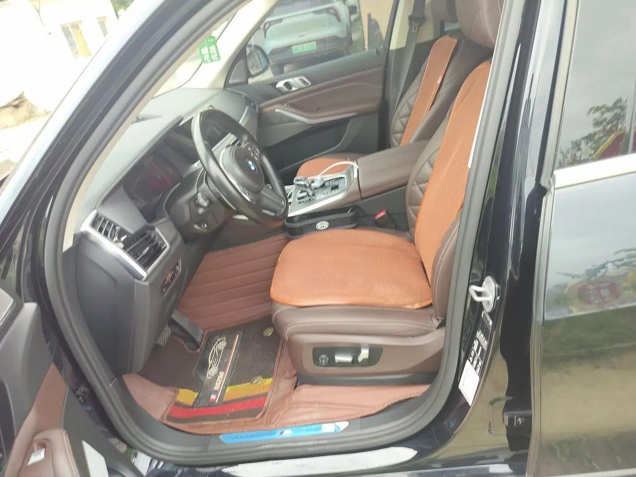 BMW X5 2022 Restyled xDrive 30Li Luxury Version M Sport Package — миниатюра 15