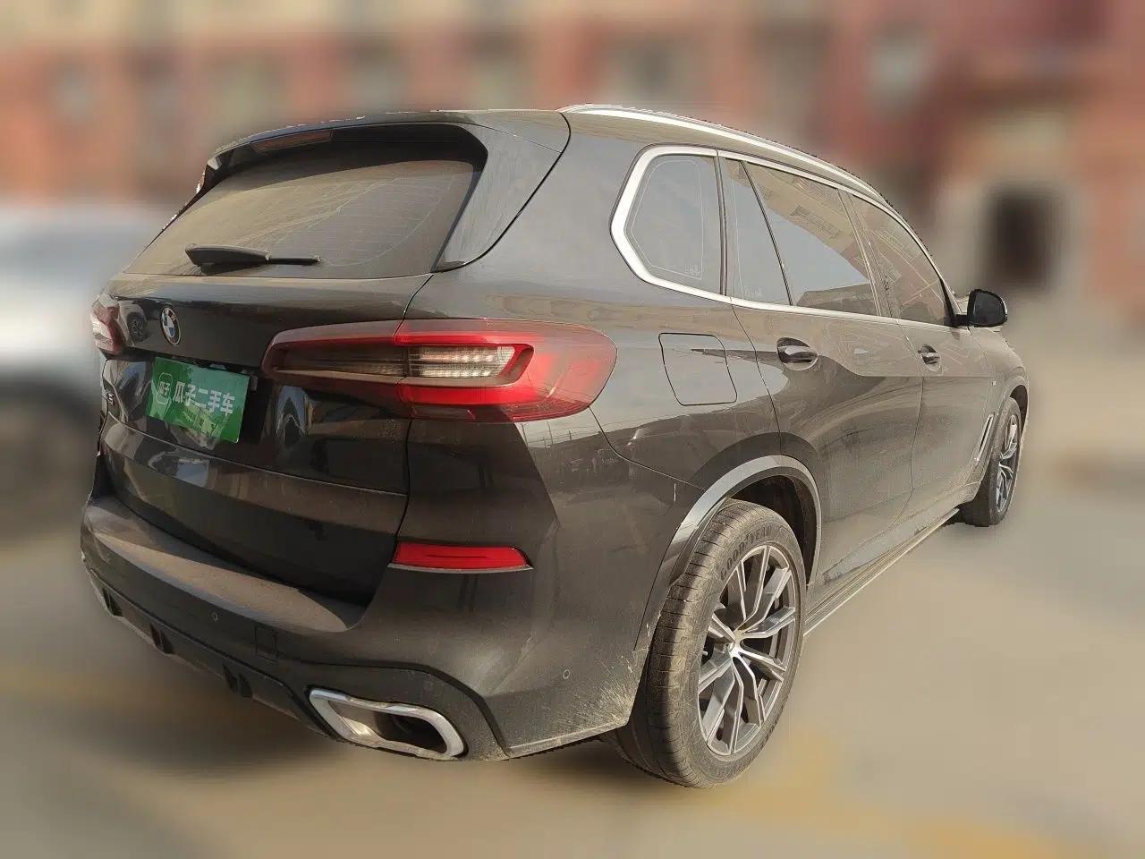 BMW X5 2022 xDrive 30Li M Sport Package — миниатюра 6
