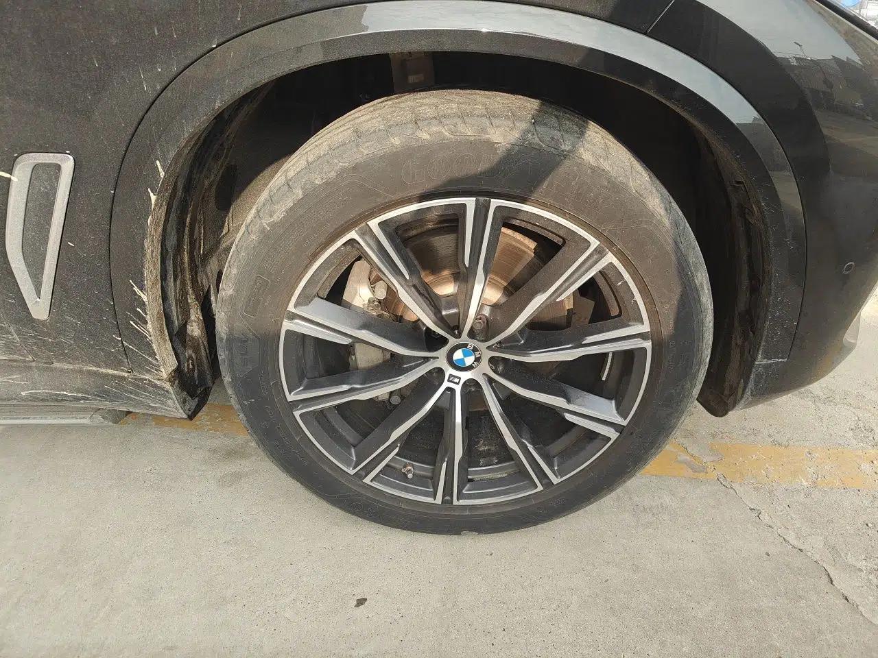 BMW X5 2022 xDrive 30Li M Sport Package — миниатюра 8