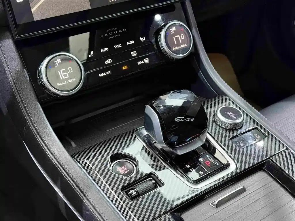 2021 Jaguar XFL 2.0T P200 2WD Elite Luxury Edition — миниатюра 11