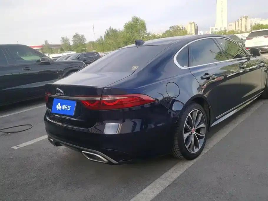 2022 Jaguar XFL 2.0T P250 2WD Elite Sport Edition — миниатюра 3
