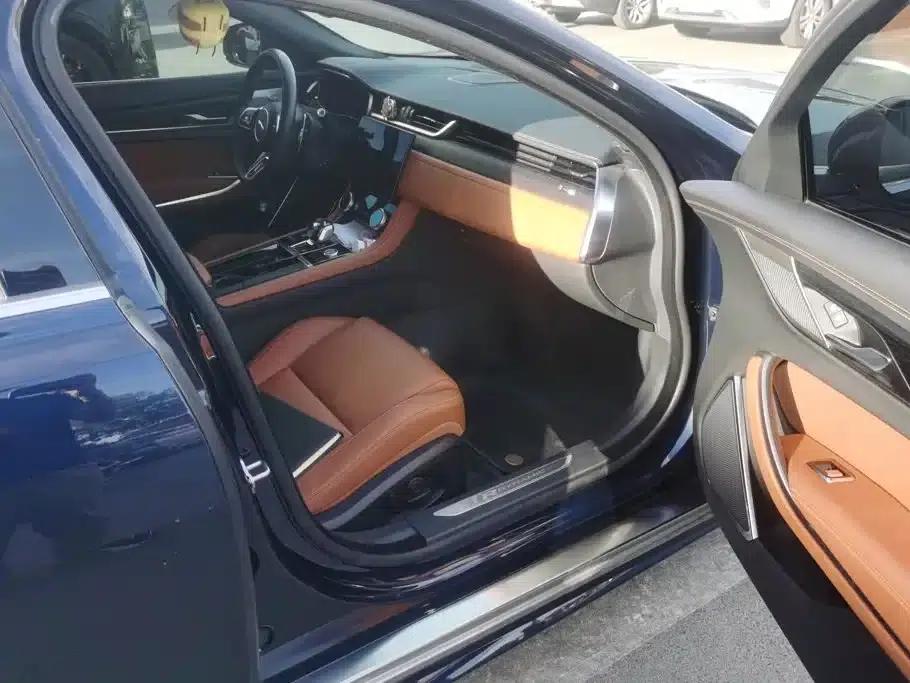 2022 Jaguar XFL 2.0T P250 2WD Elite Sport Edition — миниатюра 8