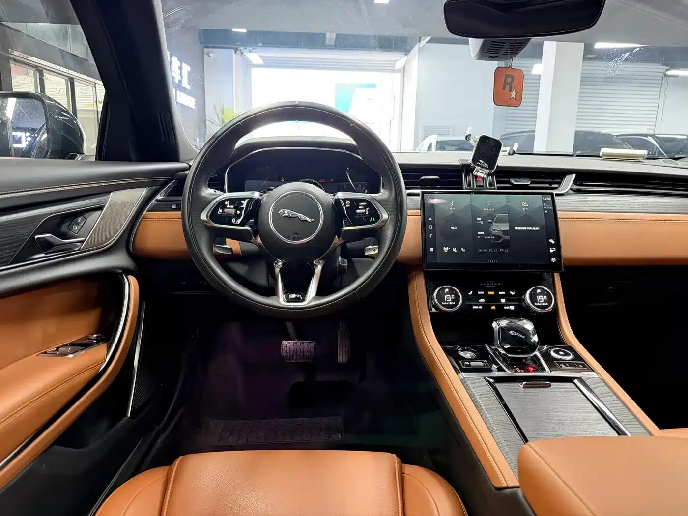 2022 Jaguar XFL 2.0T P250 2WD Elite Sport Edition — миниатюра 7