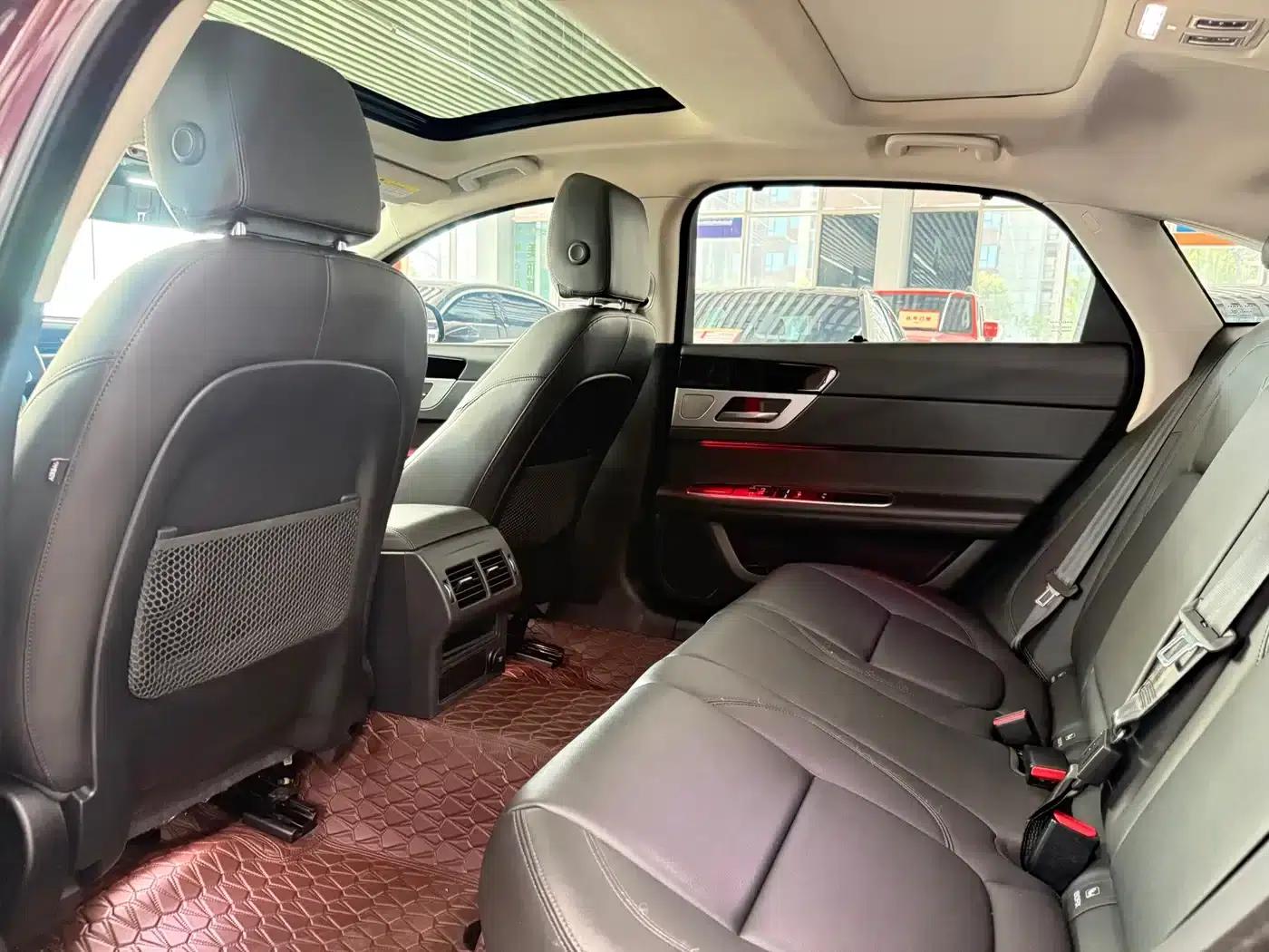 2020 Jaguar XFL 2.0T P200 2WD Elite Edition — миниатюра 9