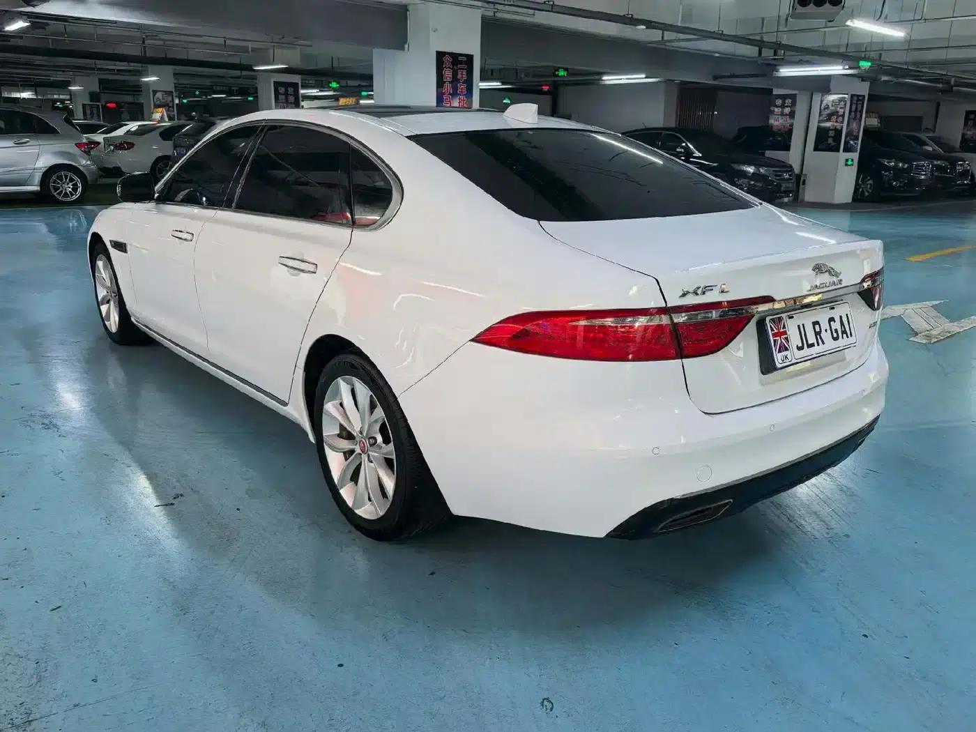 2019 Jaguar XFL 2.0T 250PS Two-Wheel Drive Luxury Edition — миниатюра 6