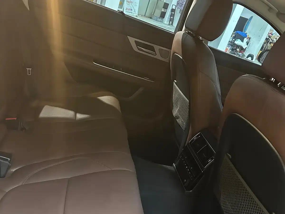2019 Jaguar XFL 2.0T 250PS Two-Wheel Drive Luxury Edition — миниатюра 10