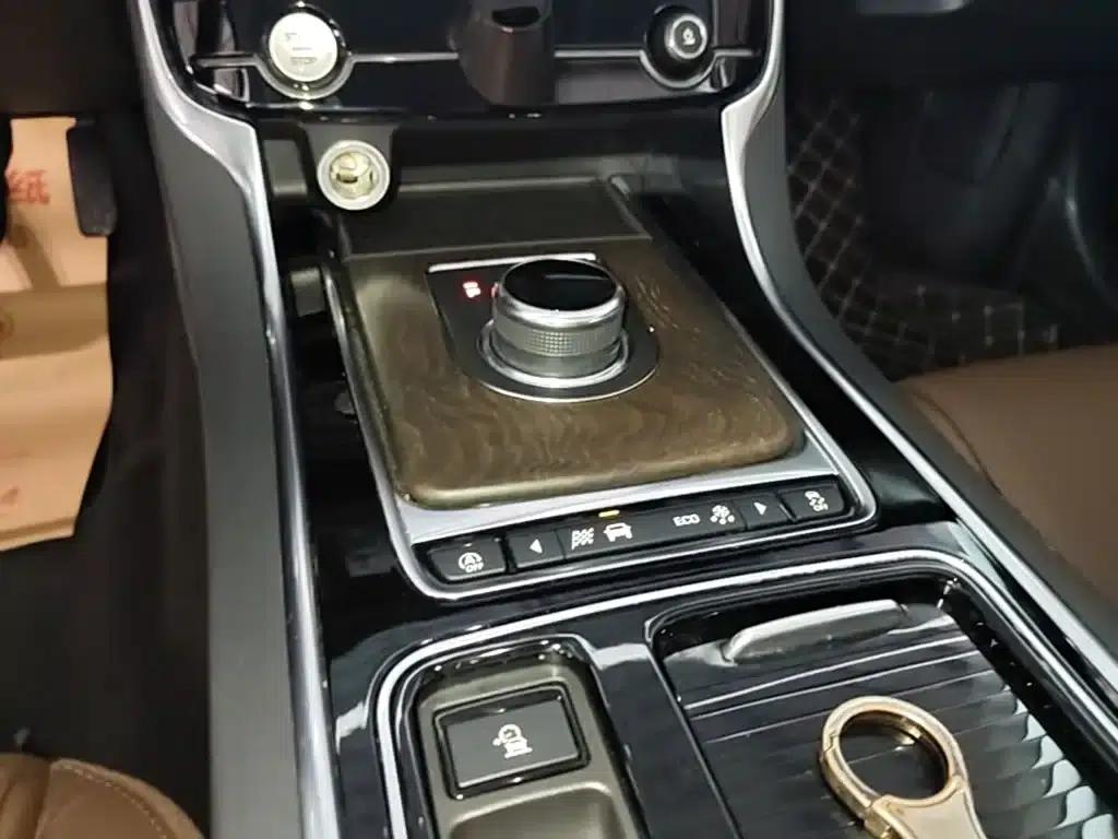2020 Jaguar XFL 2.0T P250 2WD Luxury Edition — миниатюра 14
