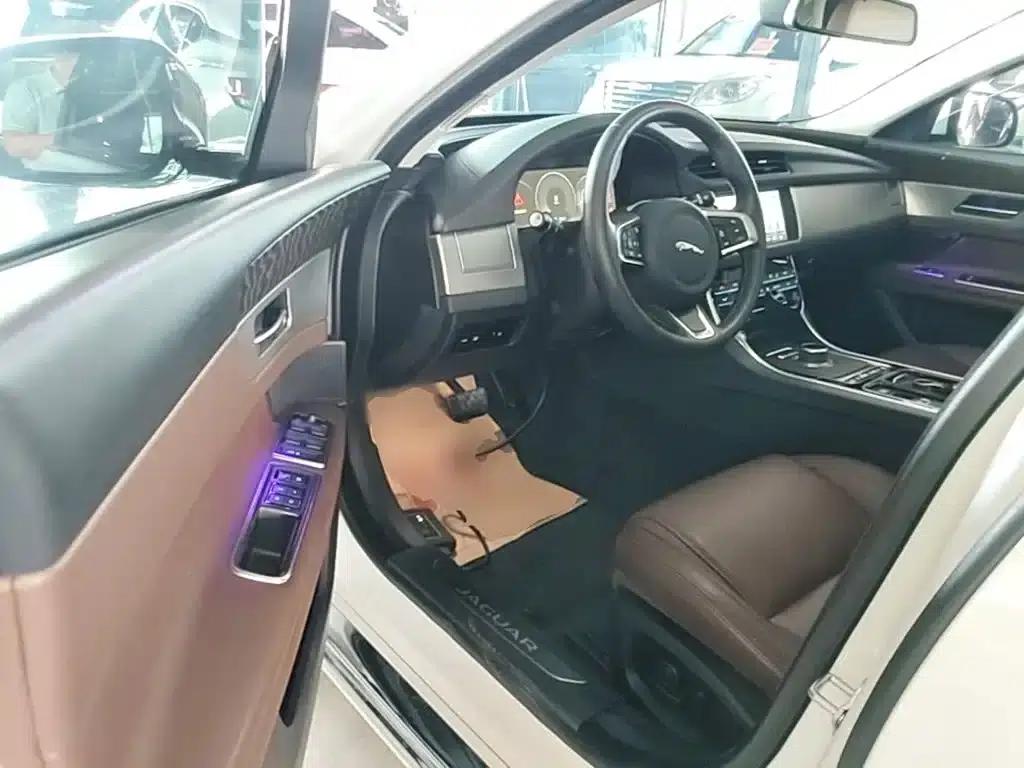 2020 Jaguar XFL 2.0T P250 2WD Luxury Edition — миниатюра 16