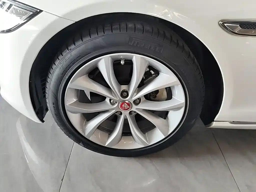 2020 Jaguar XFL 2.0T P250 2WD Luxury Edition — миниатюра 23