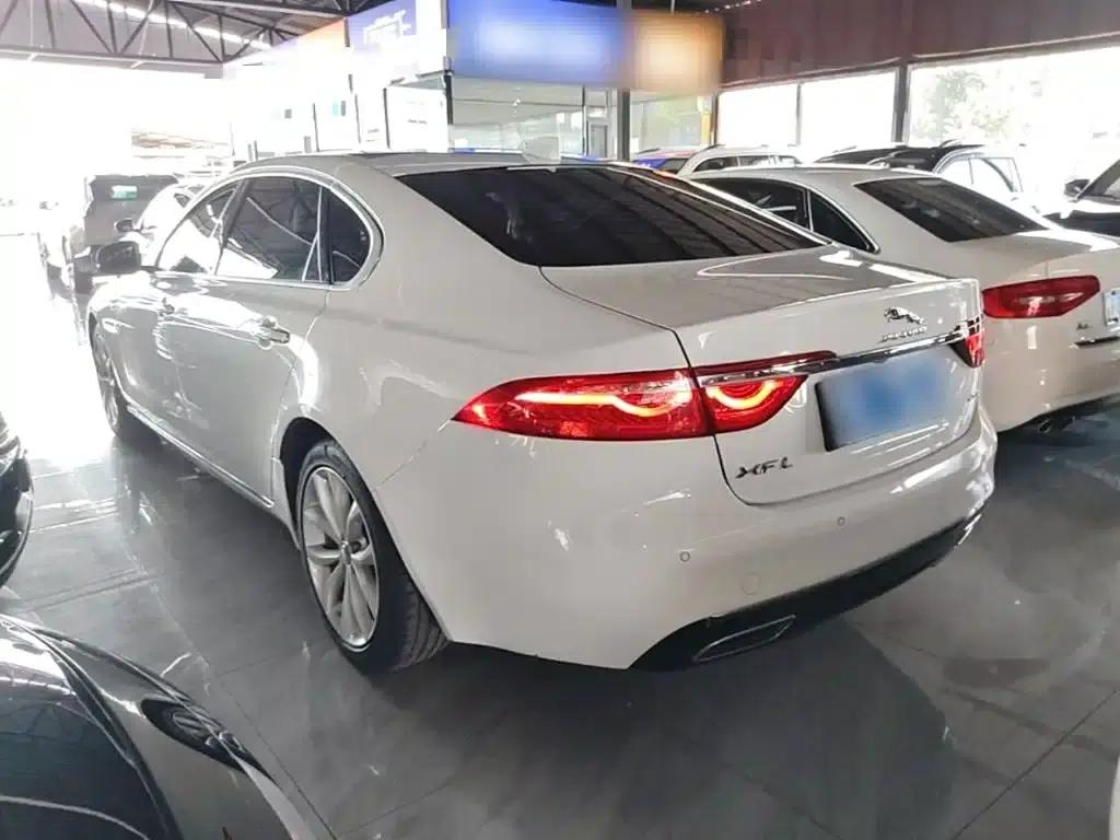 2020 Jaguar XFL 2.0T P250 2WD Luxury Edition — миниатюра 5