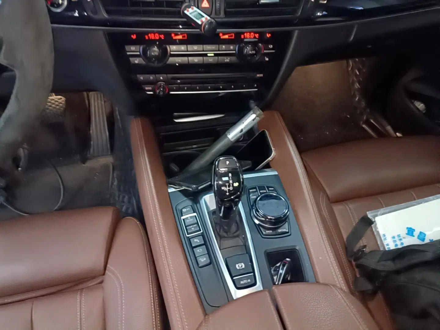 BMW X6 2019 xDrive35i M Sport Package — миниатюра 23