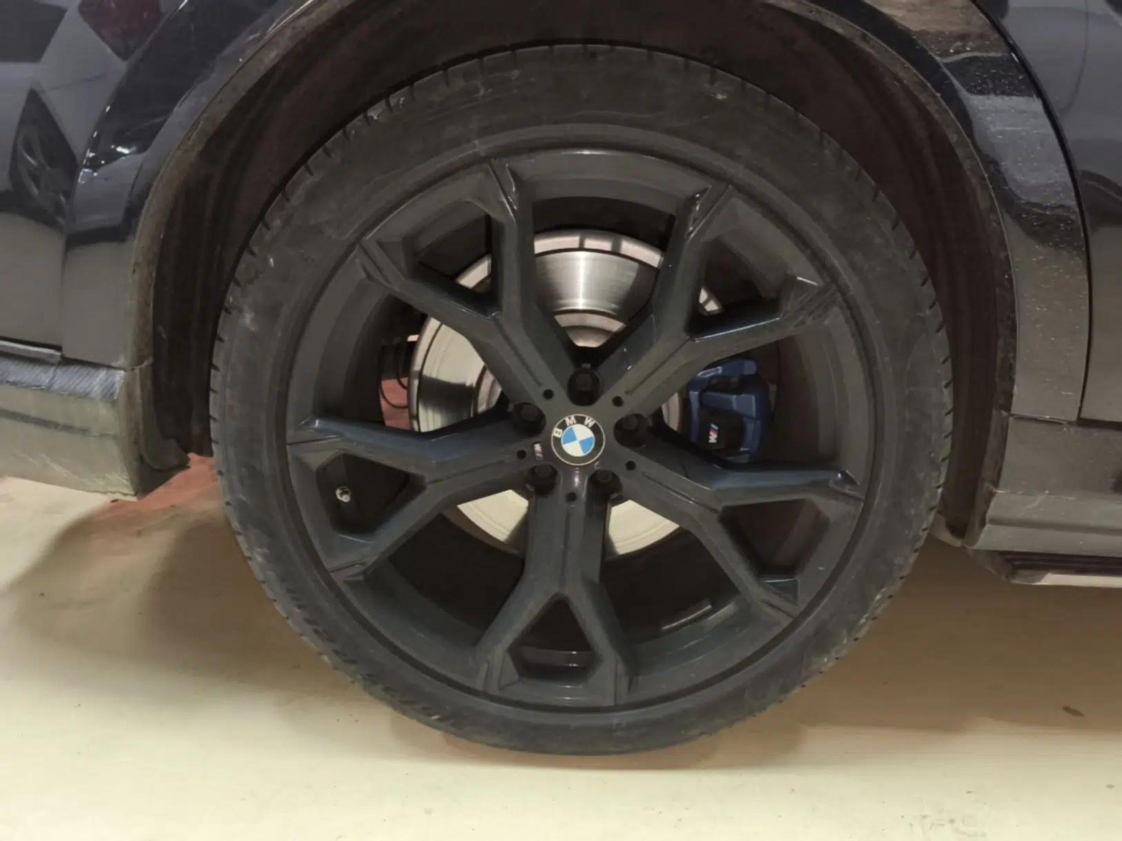BMW X6 2021 Restyled xDrive40i Luxury Version M Sport Package — миниатюра 16
