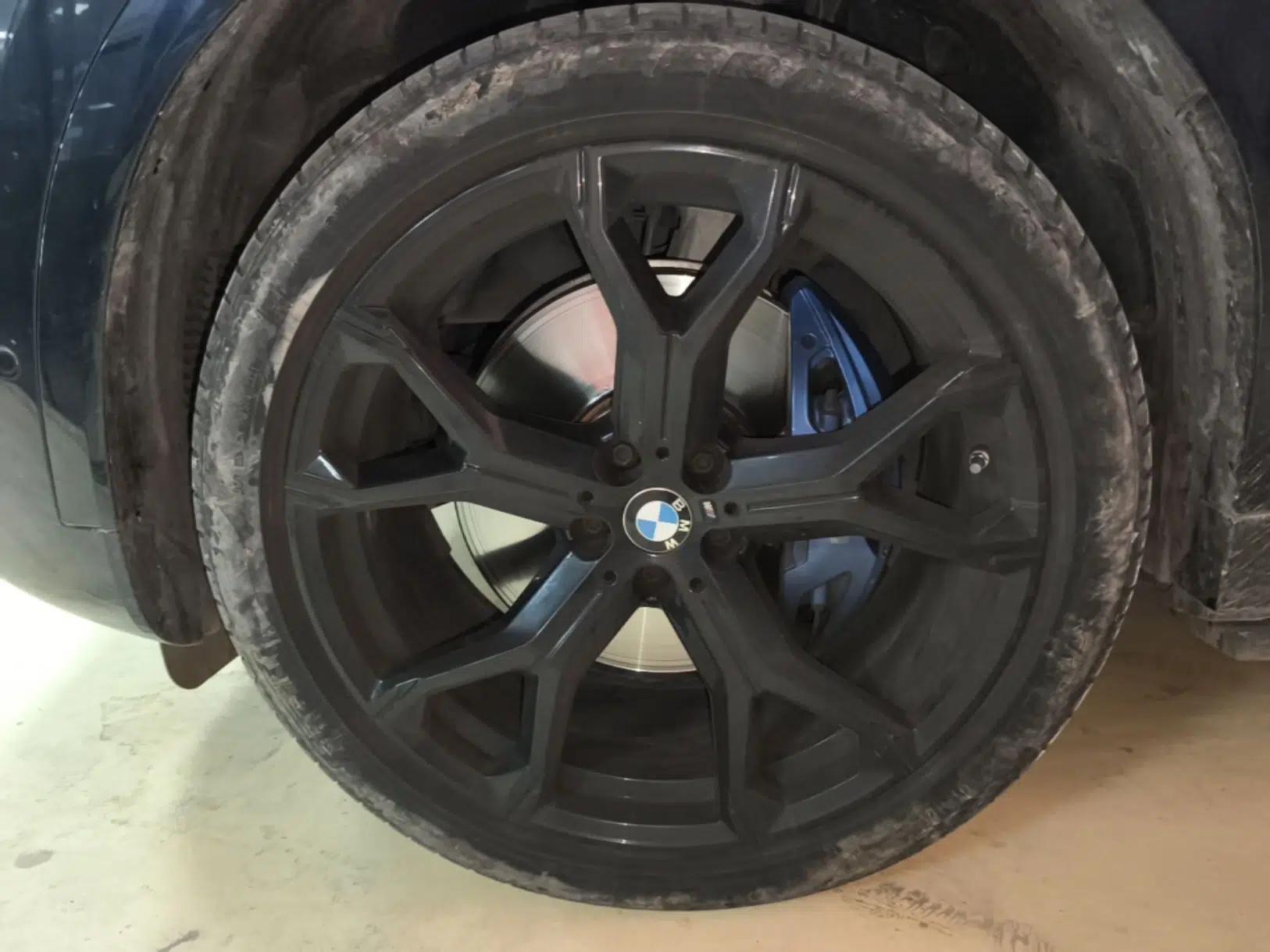BMW X6 2021 Restyled xDrive40i Luxury Version M Sport Package — миниатюра 10