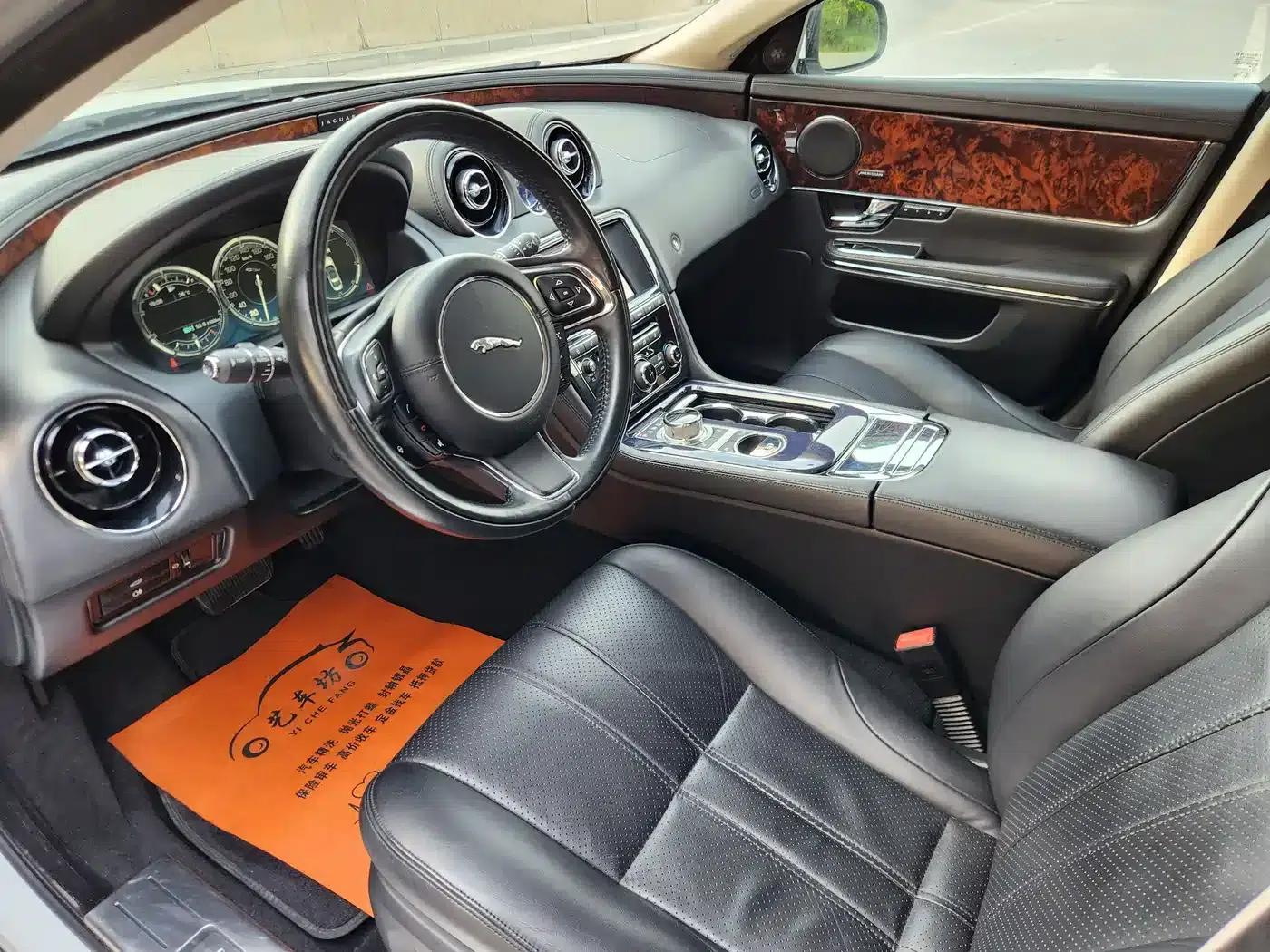 Jaguar XJ 2013 XJL 3.0 SC Panoramic Business Edition — миниатюра 16