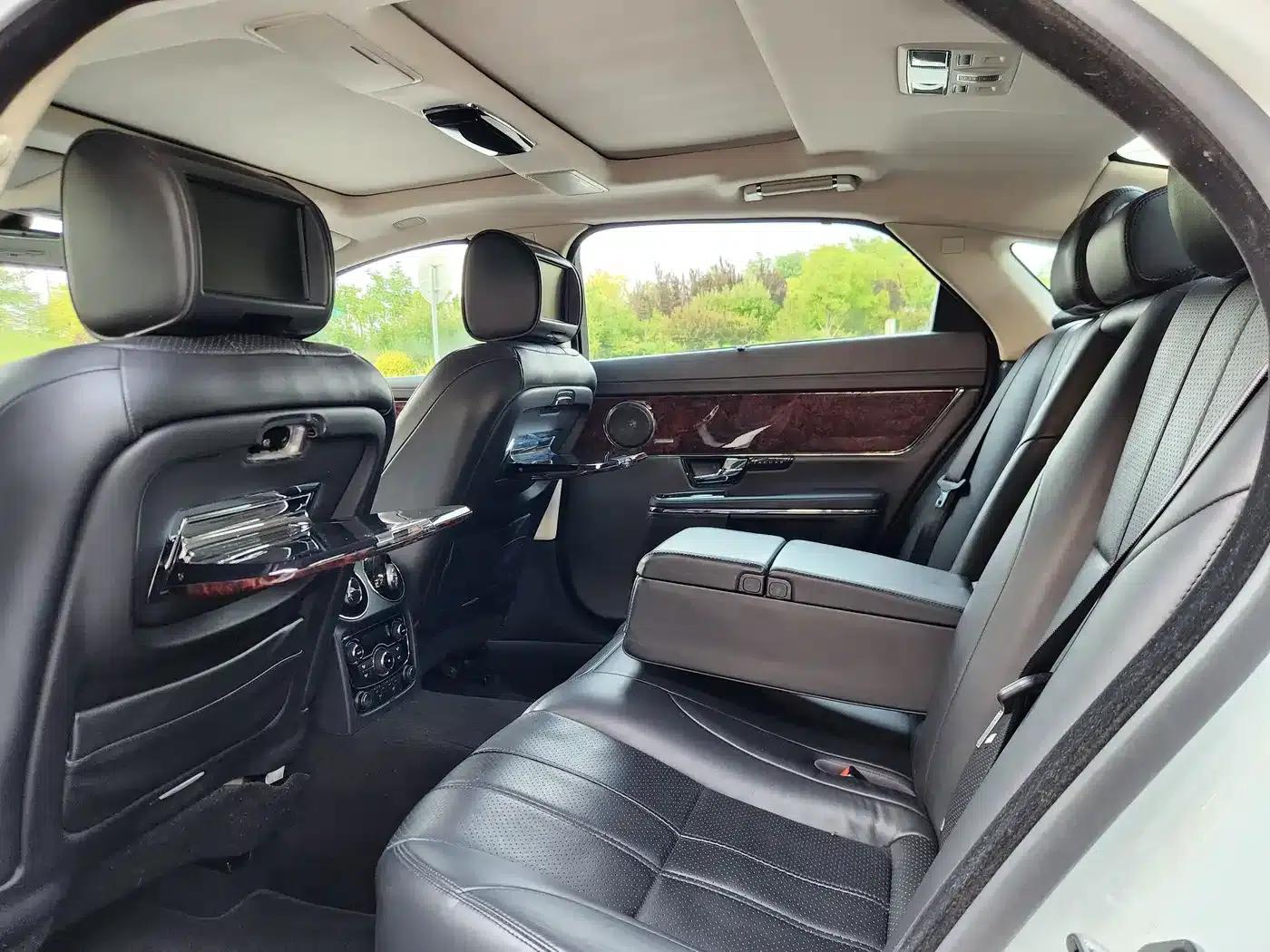 Jaguar XJ 2013 XJL 3.0 SC Panoramic Business Edition — миниатюра 18