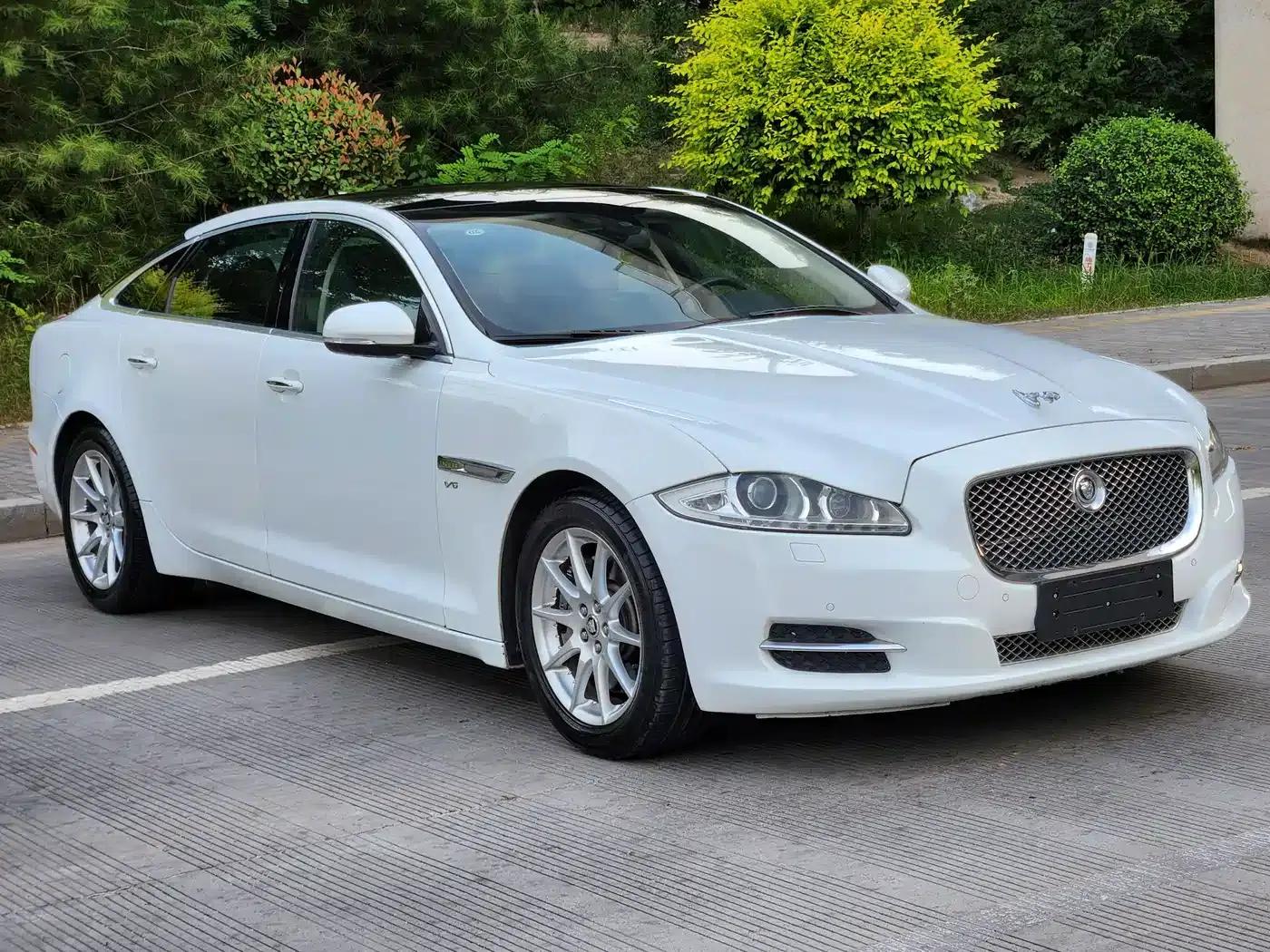 Jaguar XJ 2013 XJL 3.0 SC Panoramic Business Edition — миниатюра 8