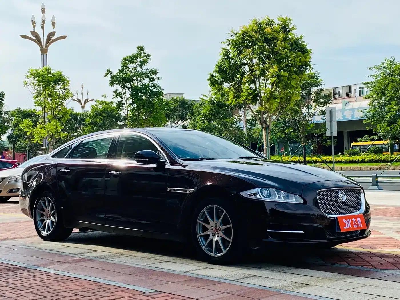 Jaguar XJ 2015 XJL 2.0T 2WD Elegant Business Edition — миниатюра 3