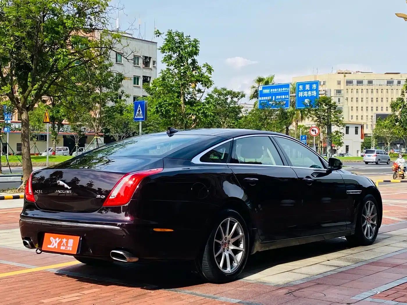 Jaguar XJ 2015 XJL 2.0T 2WD Elegant Business Edition — миниатюра 4