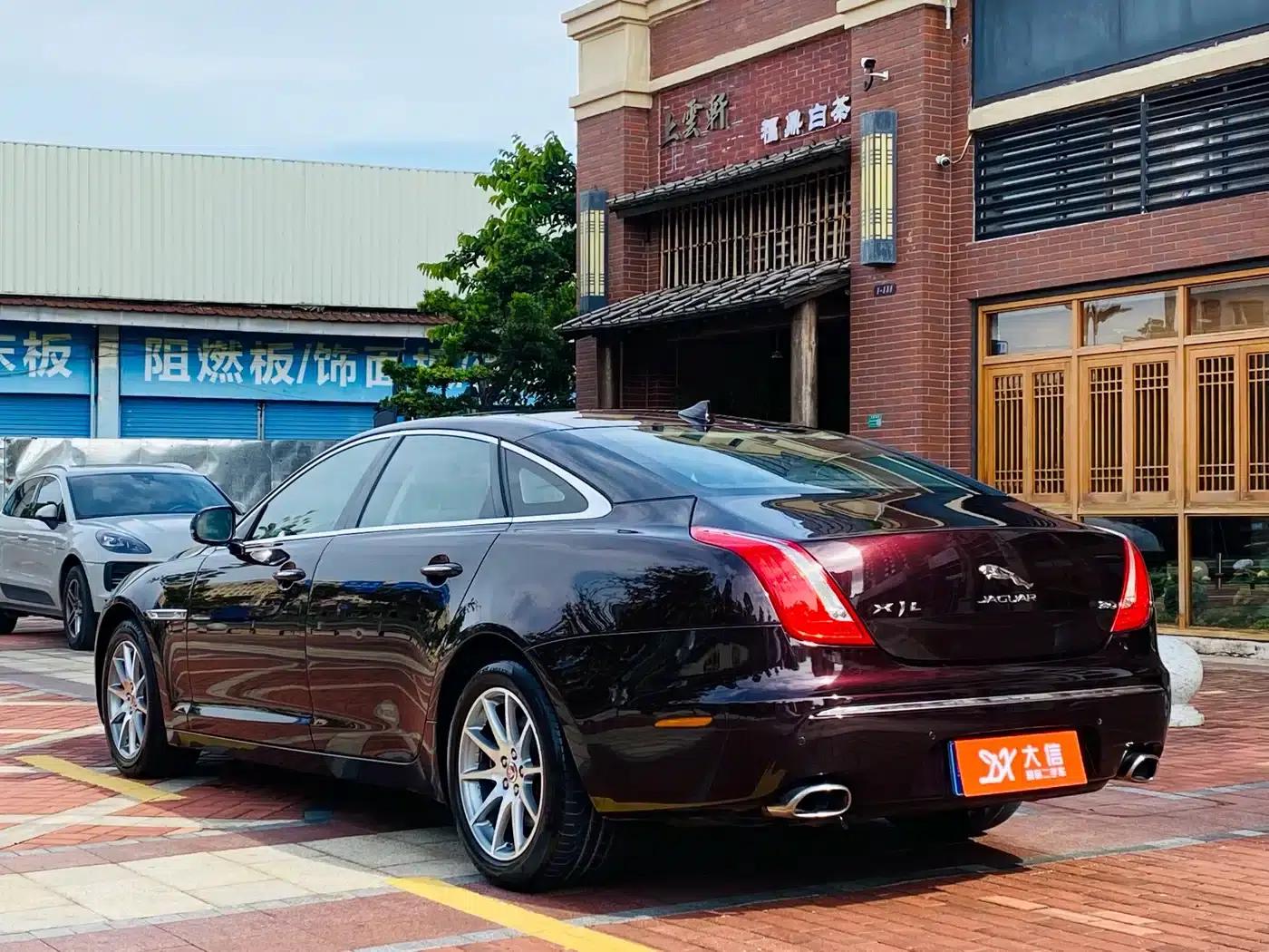 Jaguar XJ 2015 XJL 2.0T 2WD Elegant Business Edition — миниатюра 6