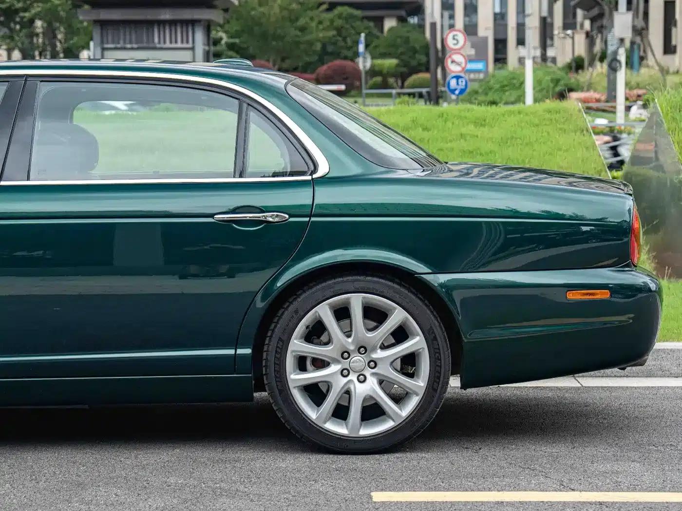 Jaguar XJ 2007 XJ6L 3.0 Royal Extended Edition — миниатюра 6