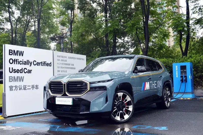 BMW XM 2023 4.4T Standard Edition — миниатюра 1