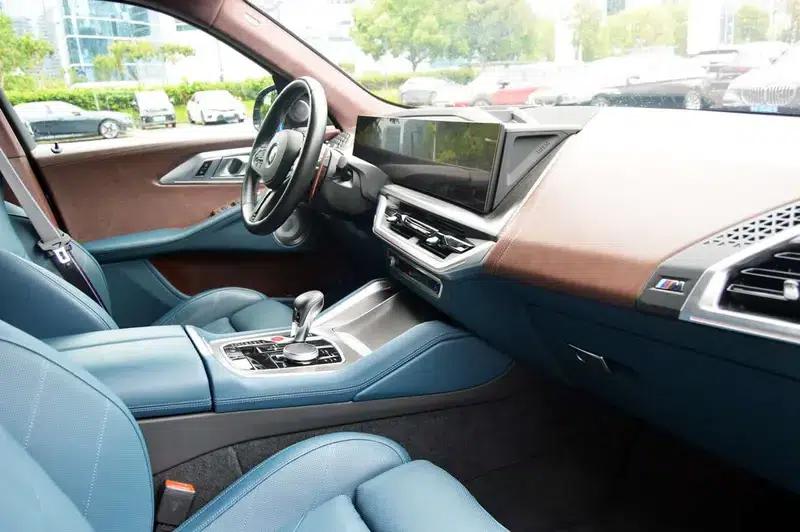 BMW XM 2023 4.4T Standard Edition — миниатюра 12