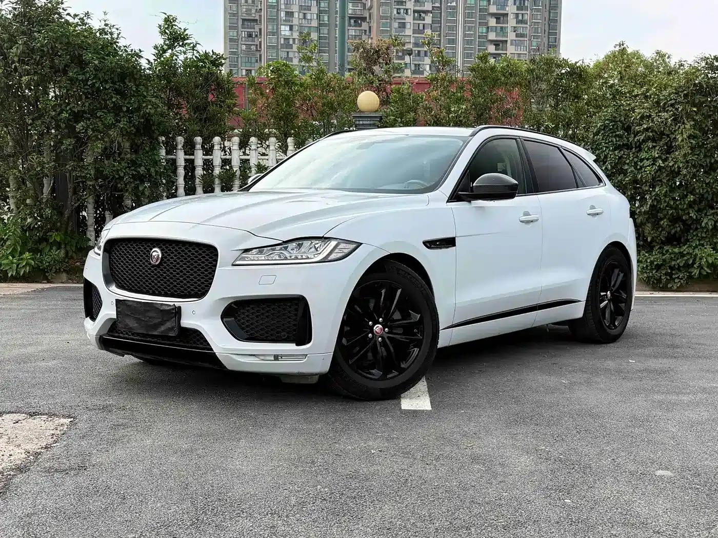 Jaguar F-PACE 2020 2.0T Flagship Edition — миниатюра 1