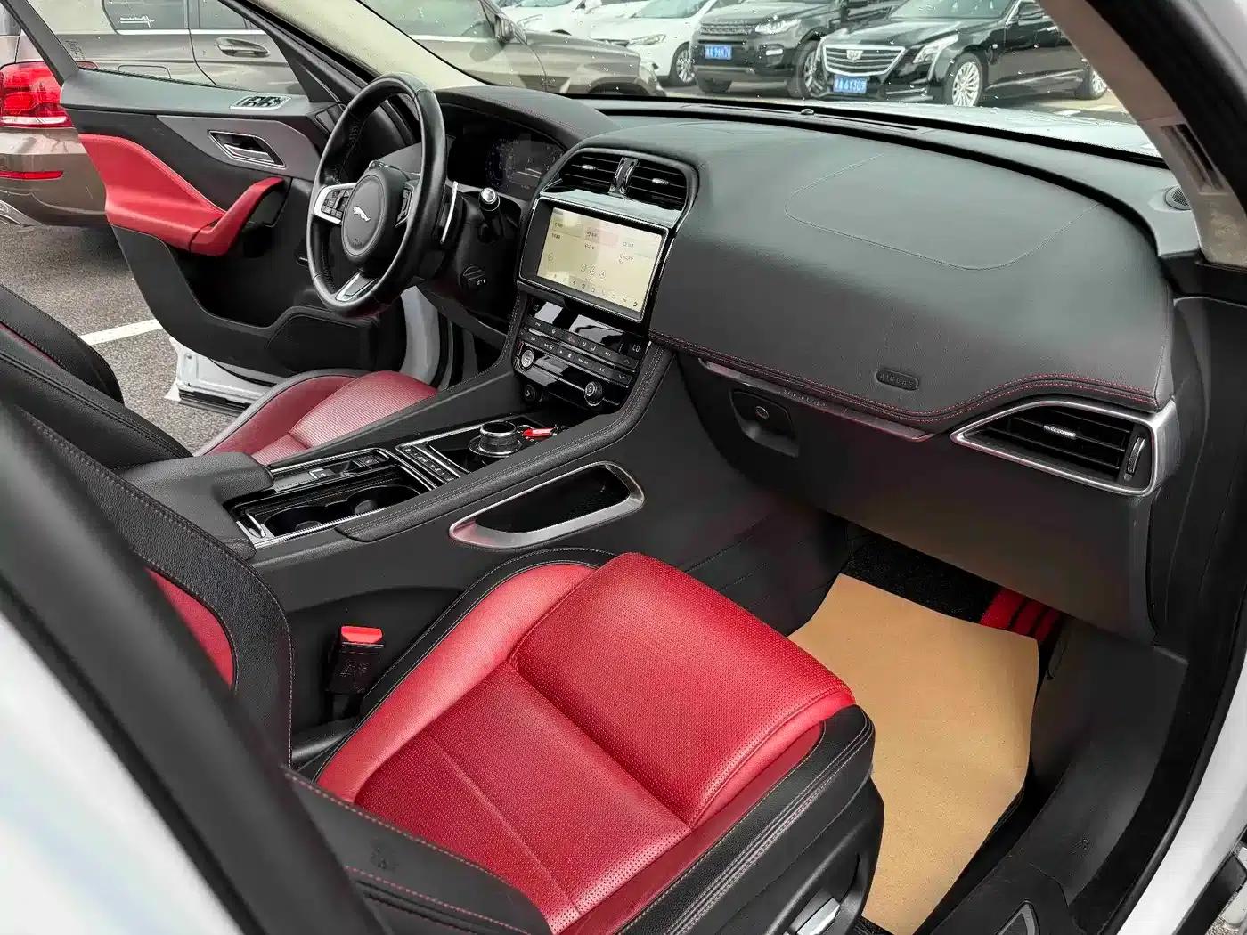 Jaguar F-PACE 2020 2.0T Flagship Edition — миниатюра 11