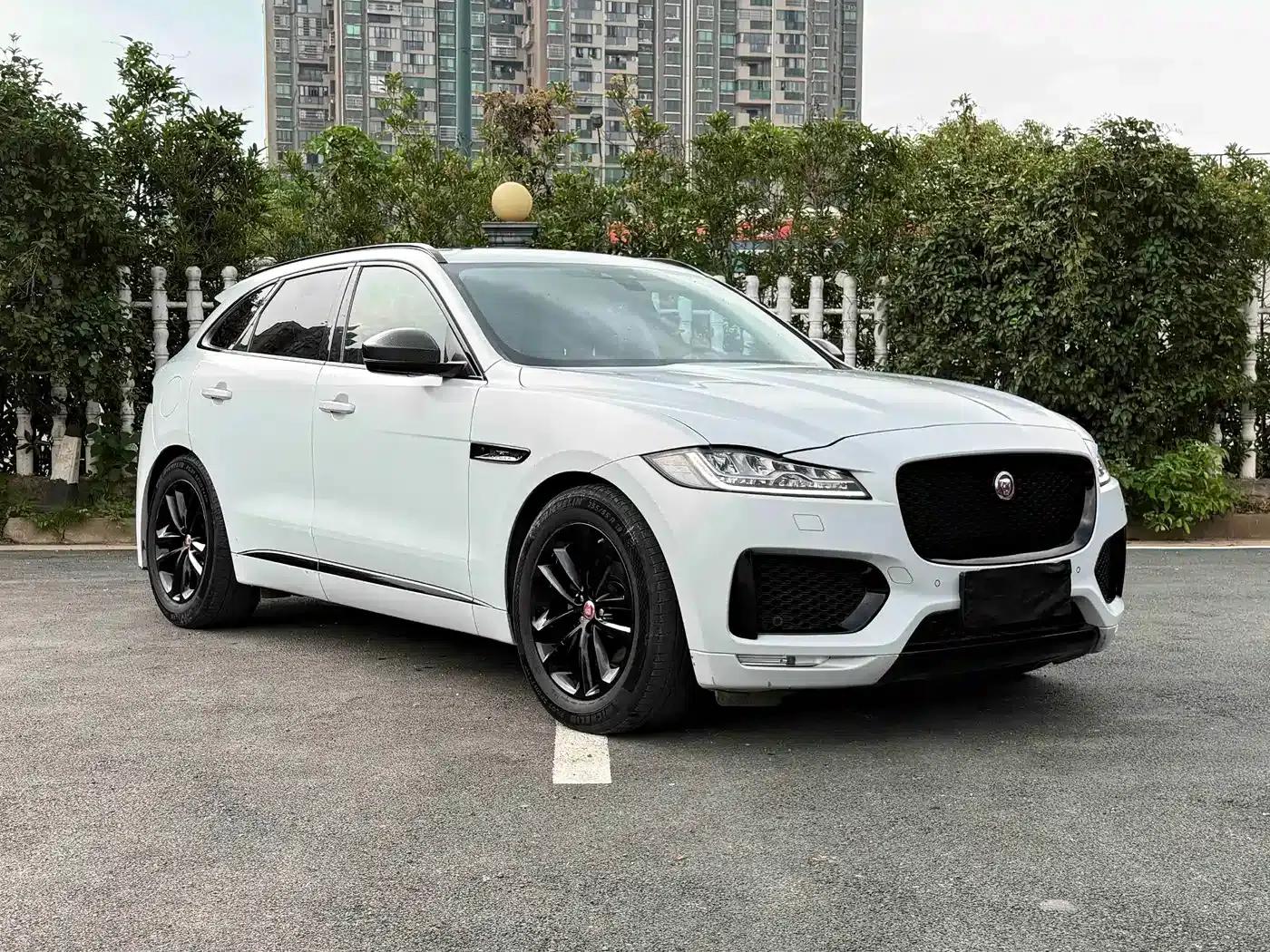 Jaguar F-PACE 2020 2.0T Flagship Edition — миниатюра 3