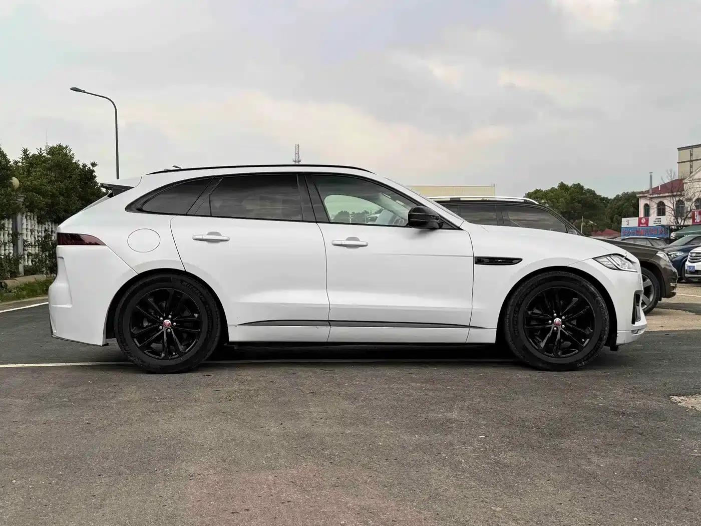 Jaguar F-PACE 2020 2.0T Flagship Edition — миниатюра 4