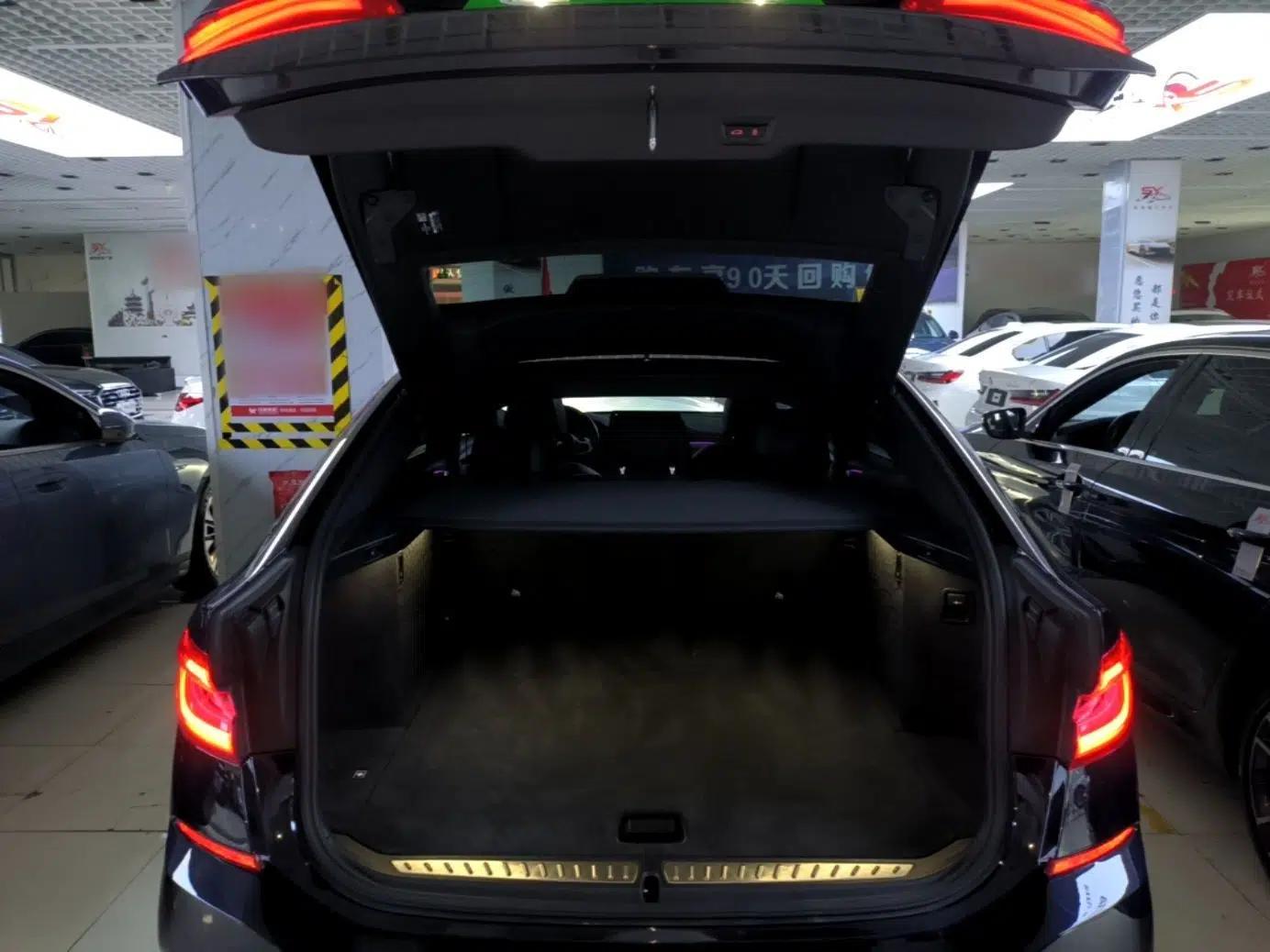 BMW 6 Series GT 2022 630i M Sport Package — миниатюра 22