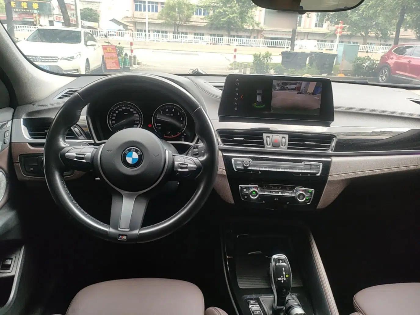 BMW X2 2022 sDrive25i M Sport Package — миниатюра 17