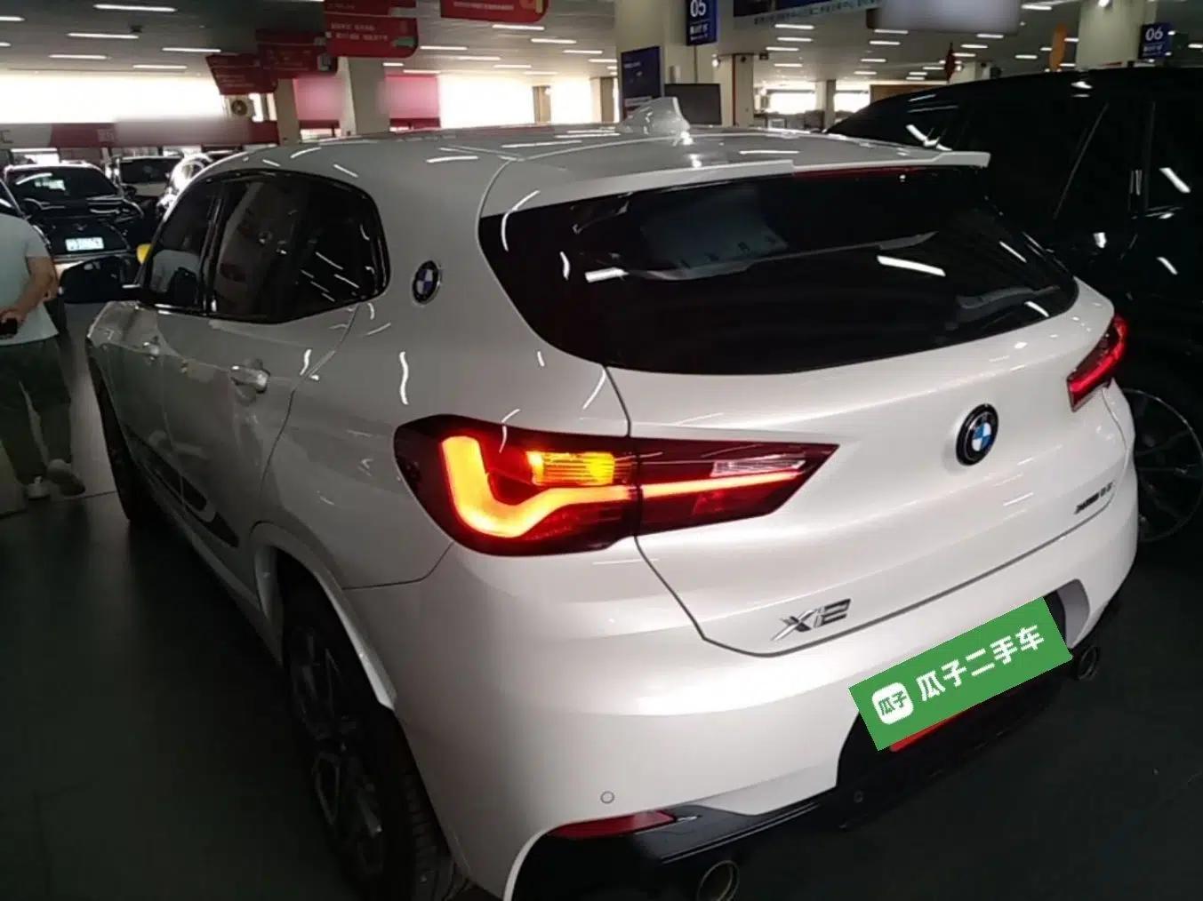 BMW X2 2022 xDrive25i Midnight Edition — миниатюра 13